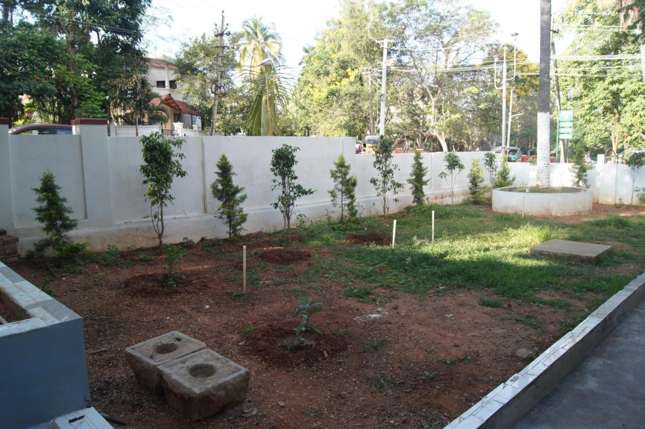 Cornerbunker Hostel Mysore Exterior photo